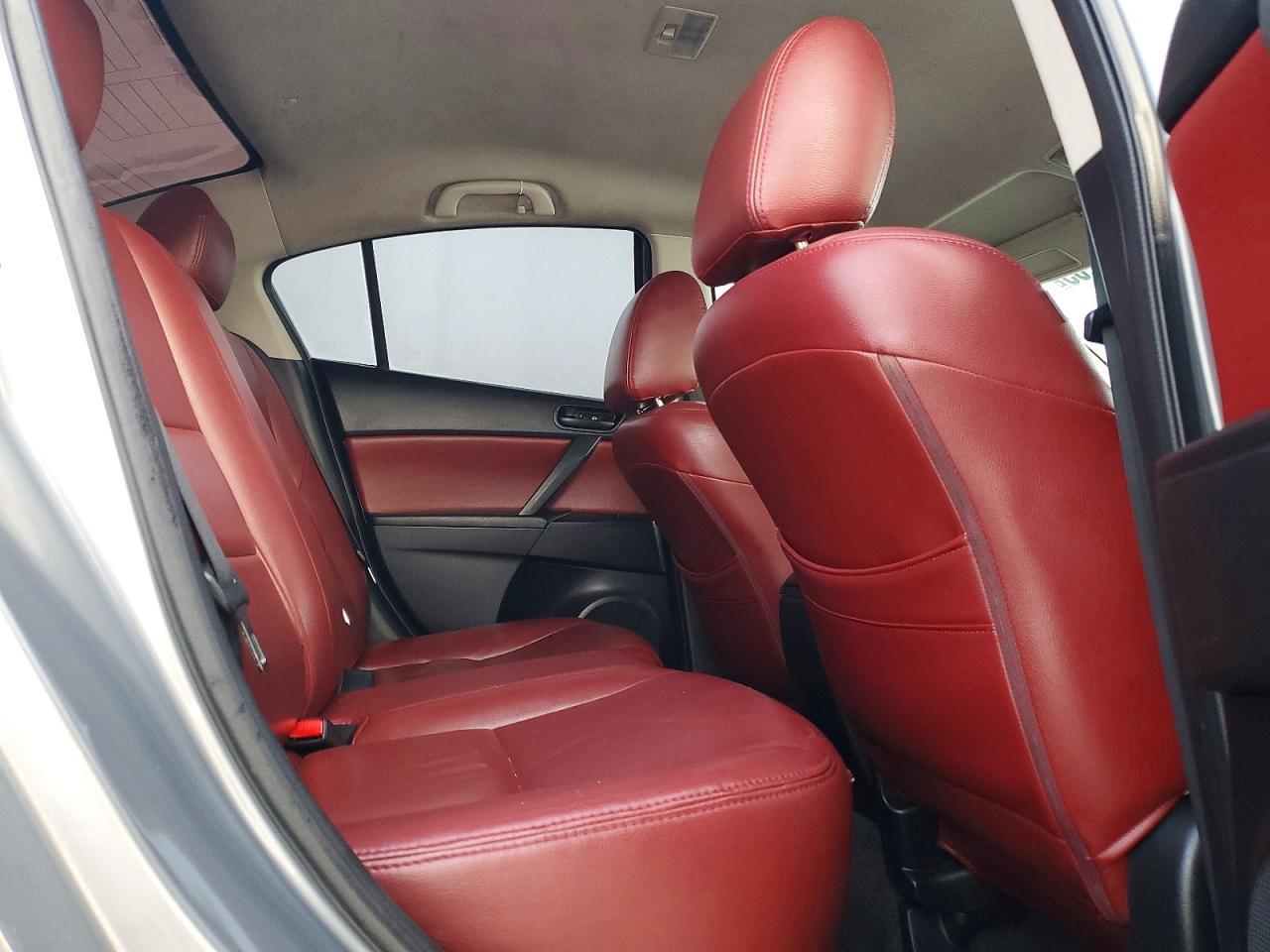 2011 Mazda 3 I
