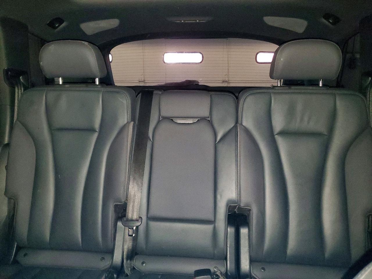 2020 Audi Q7 Premium Plus