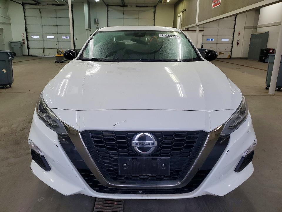 2021 Nissan Altima sr
