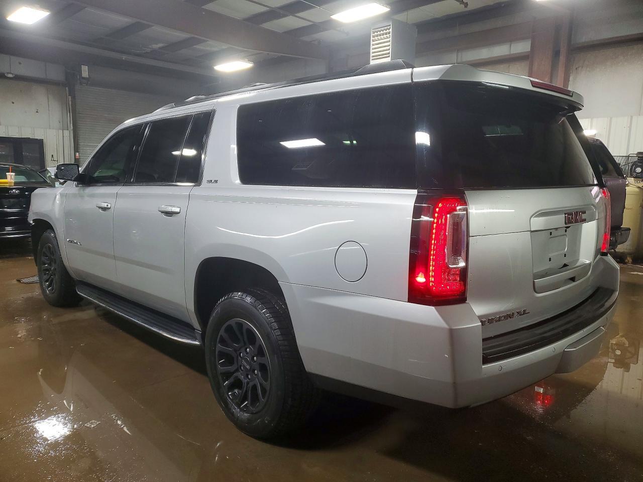 2017 GMC Yukon xl K1500 sle