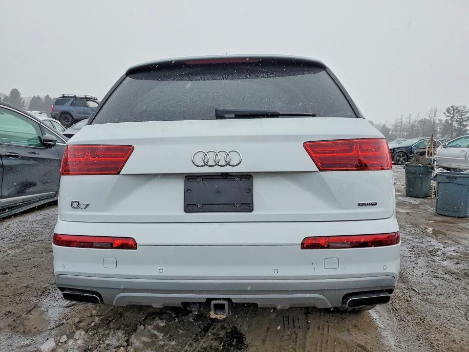 2018 Audi Q7 Premium Plus