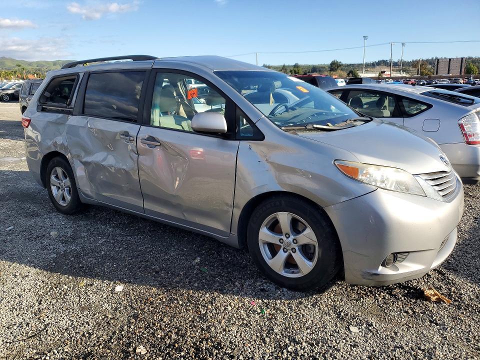 2015 Toyota Sienna