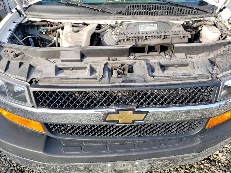 2022 Chev Rolet Express BOX Truck