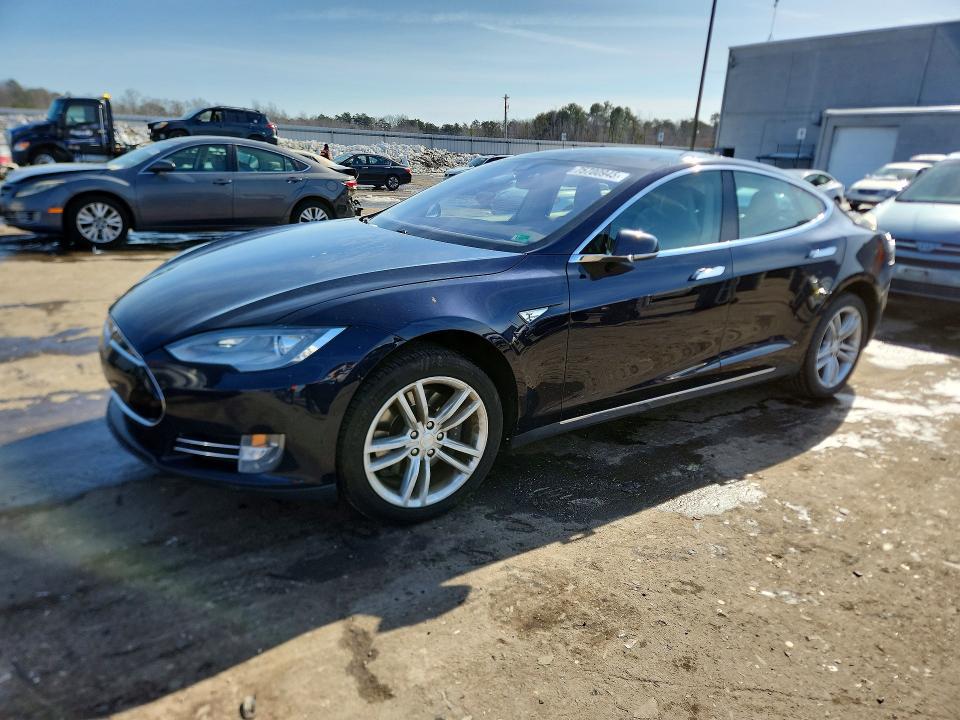 2015 Tesla Model s 85D