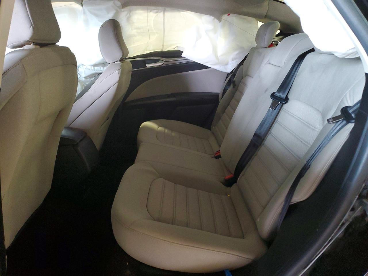 2020 Ford Fusion s