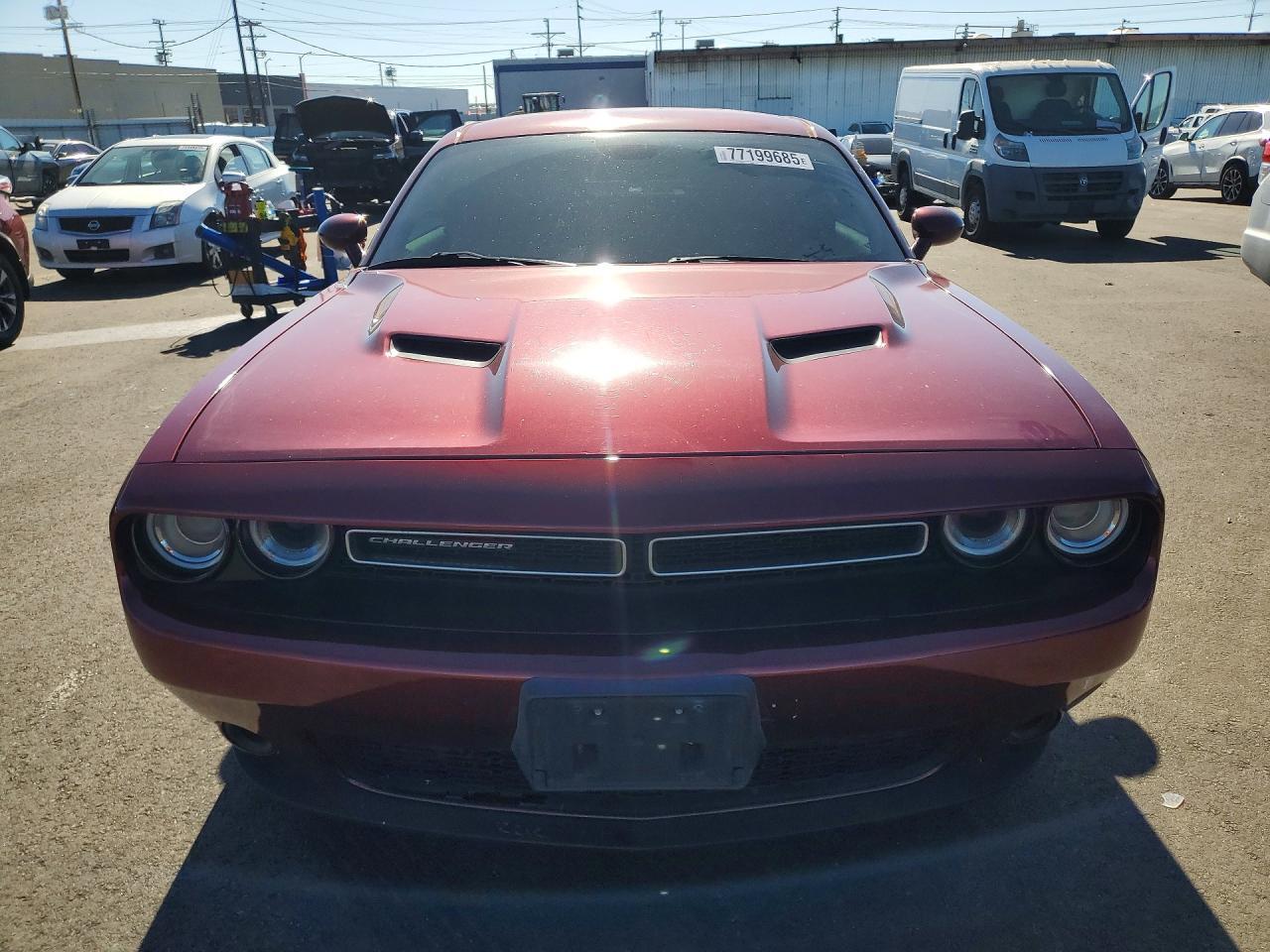 2018 Dodge Challenger sxt