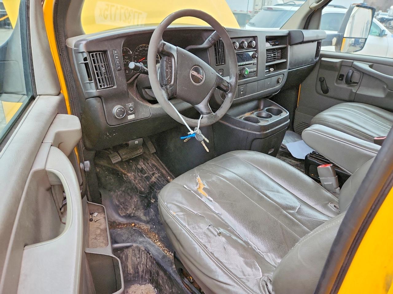 2014 GMC Savana Cutaway G3500