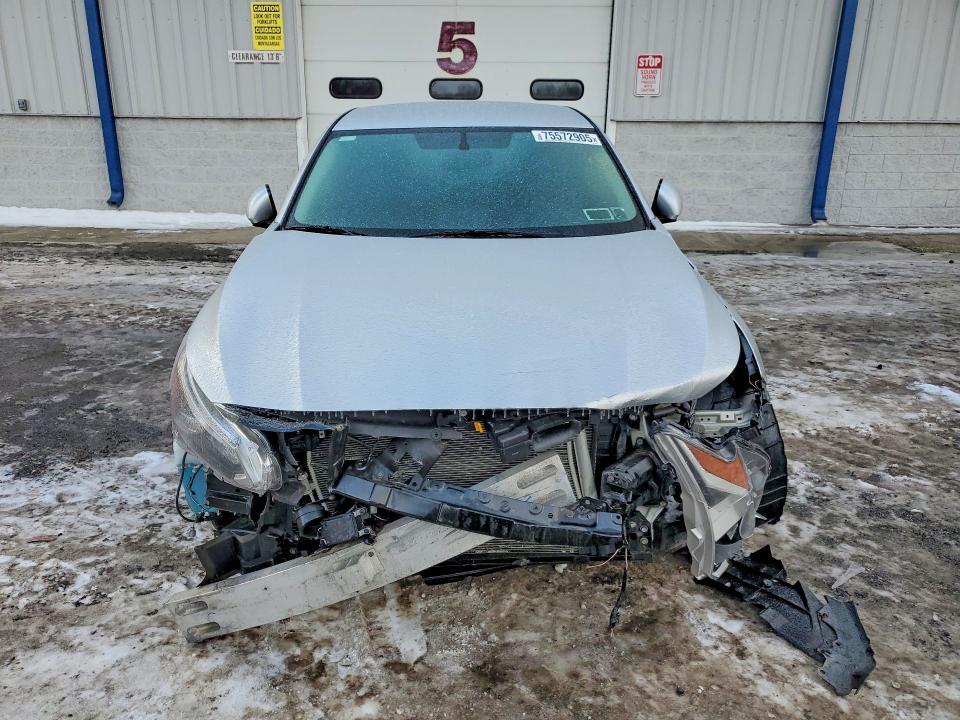 2019 Nissan Altima s
