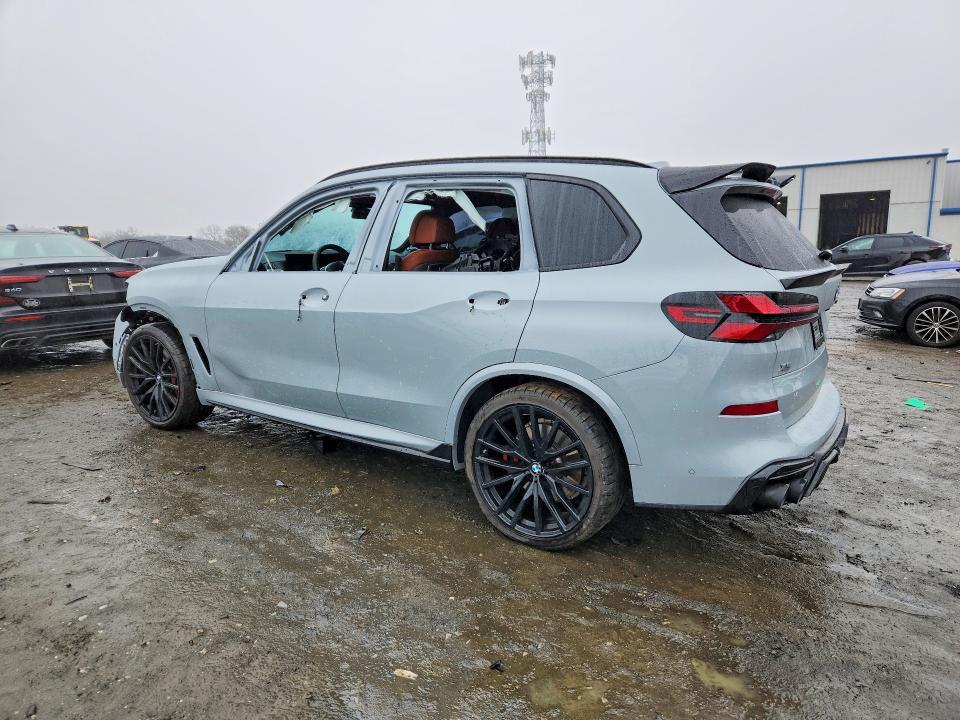 2025 BMW X5 M60i