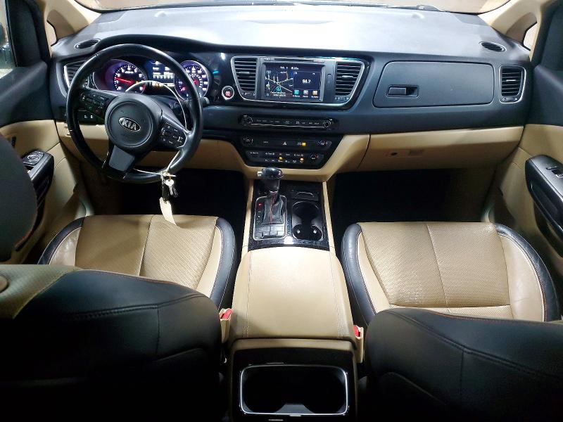 2015 KIA Sedona sx