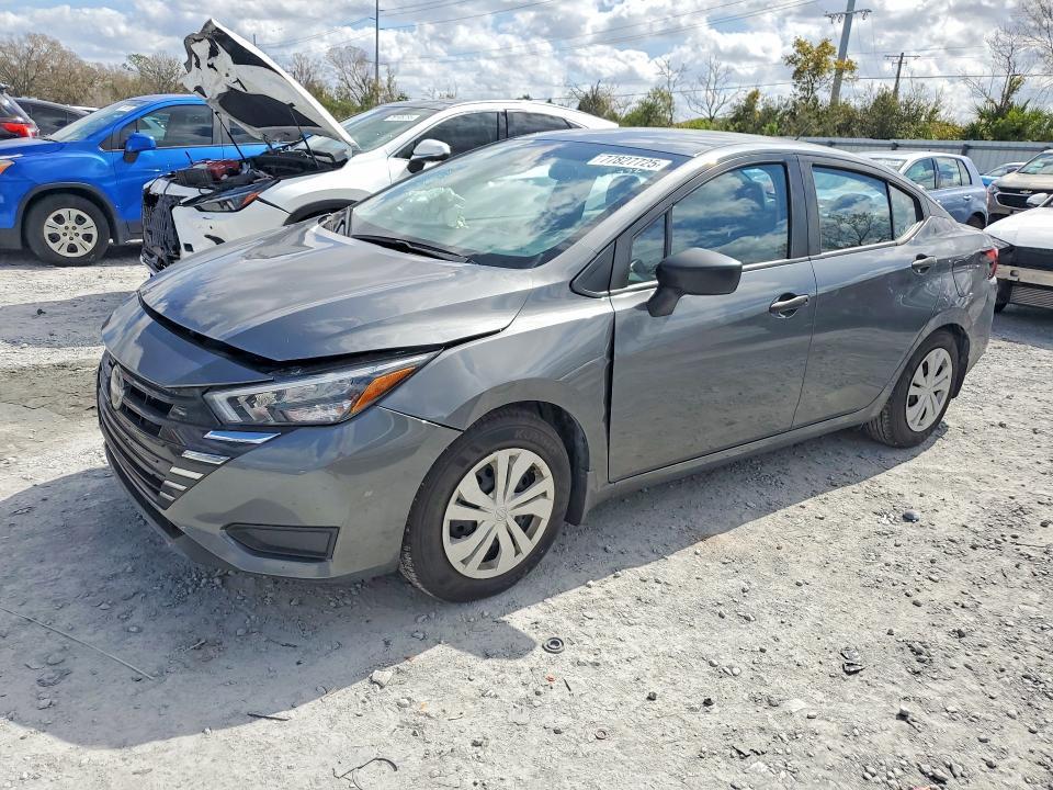 2025 Nissan Versa s