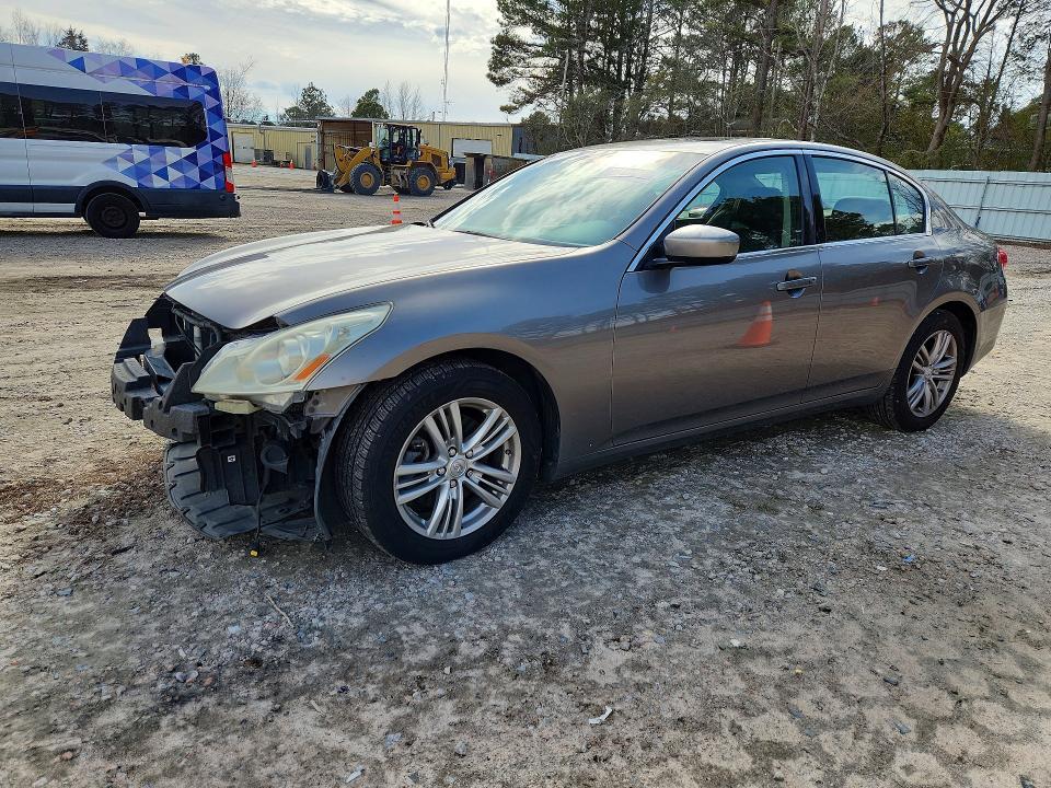 2010 Infinity G37 Sedan x