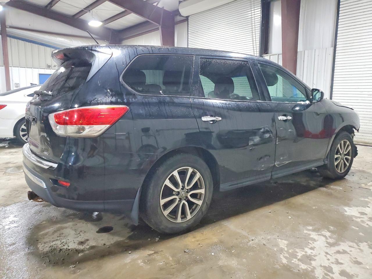 2014 Nissan Pathfinder s