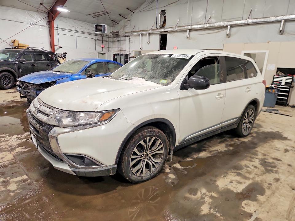 2017 Mitsubishi Outlander es