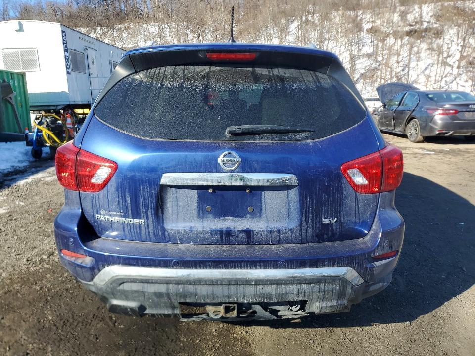 2018 Nissan Pathfinder s
