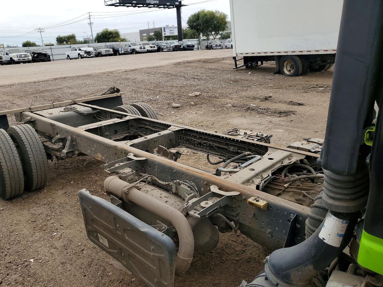 2014 Isuzu NPR HD Truck Cab AND Chassis