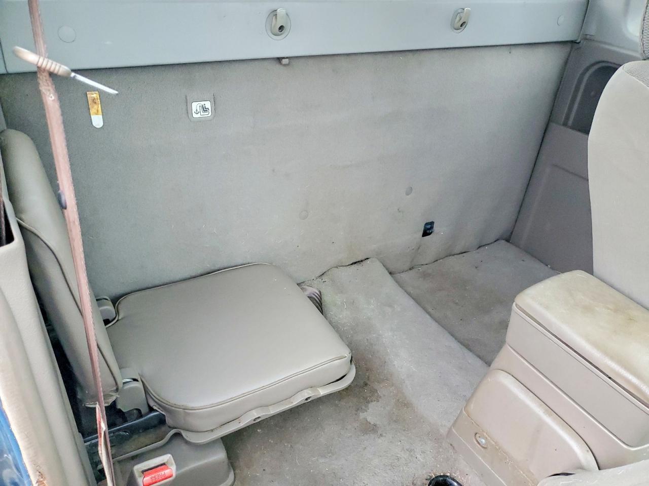 2003 Nissan Frontier King cab xe