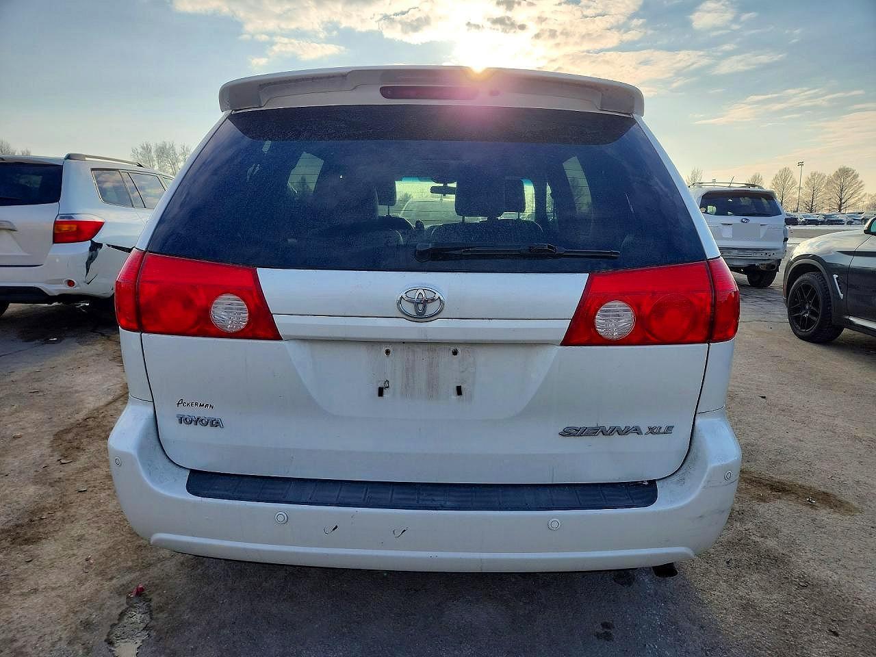 2009 Toyota Sienna xle
