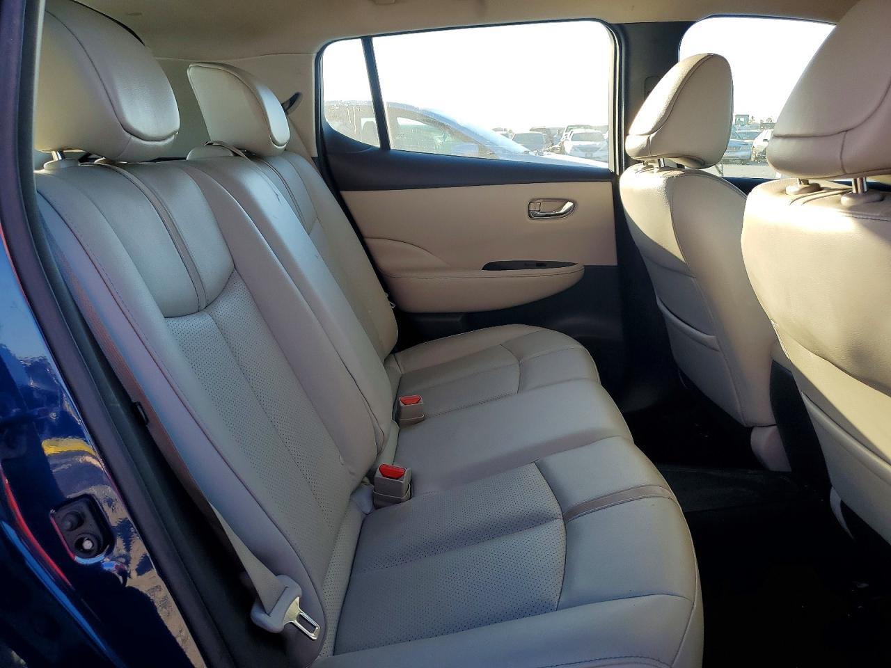 2018 Nissan Leaf s