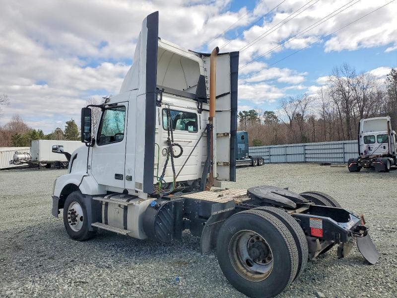 2018 Volvo VNL Semi Truck