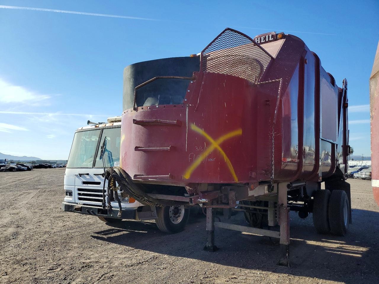 2005 Heil 2000 Heil Refuse Trailer
