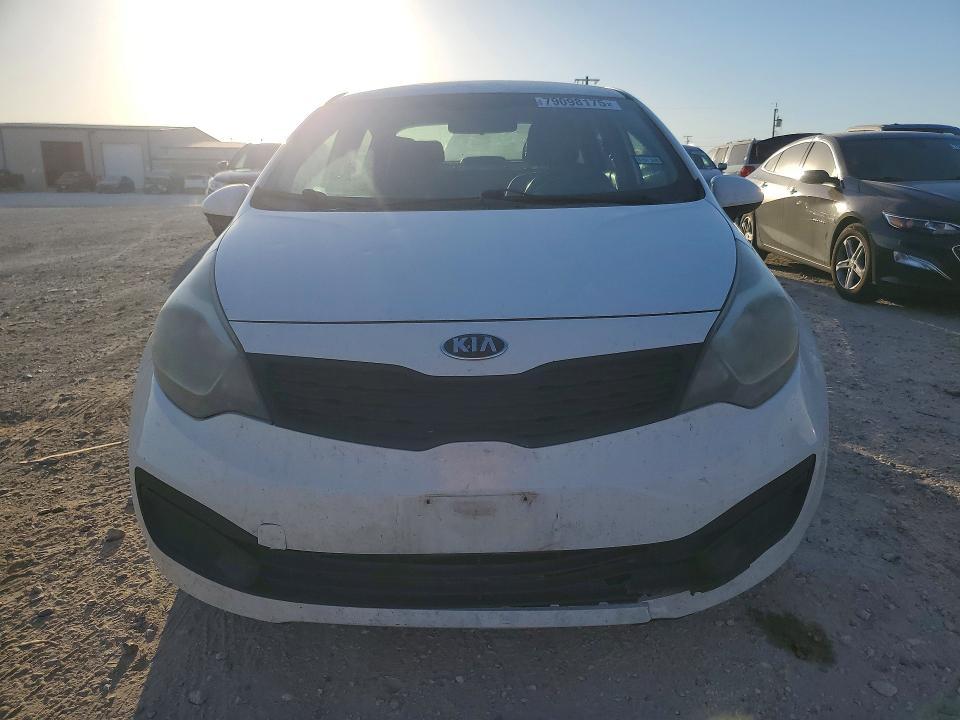 2013 KIA Rio lx