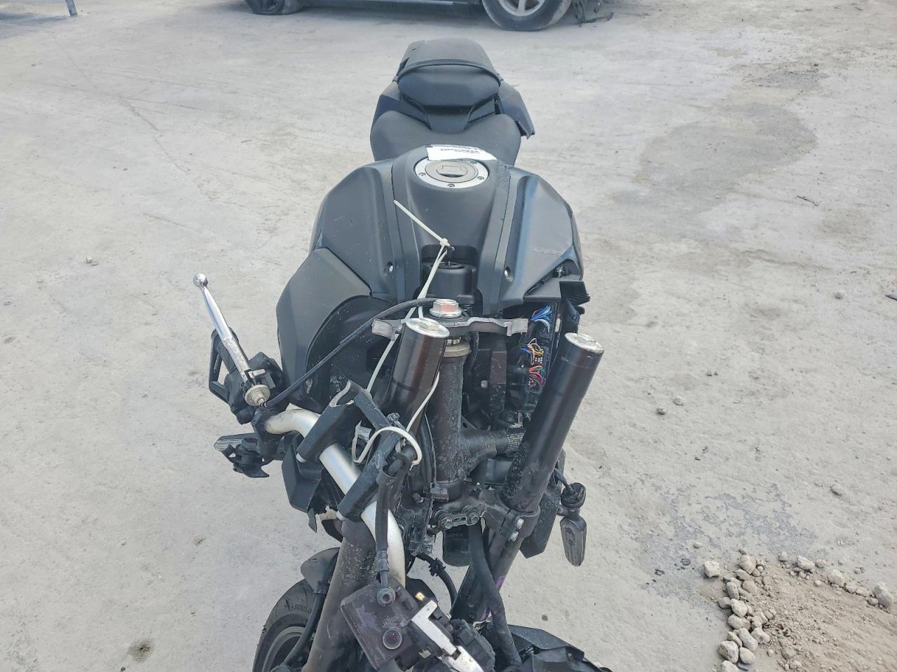 2025 Yamaha MTN690