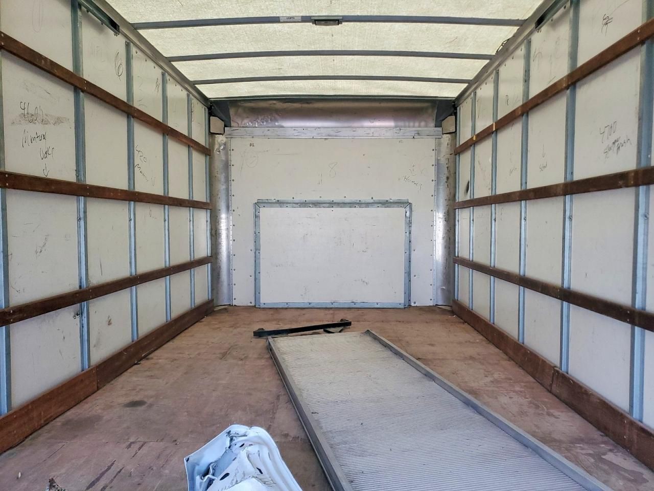 2019 Ford E350 BOX Truck