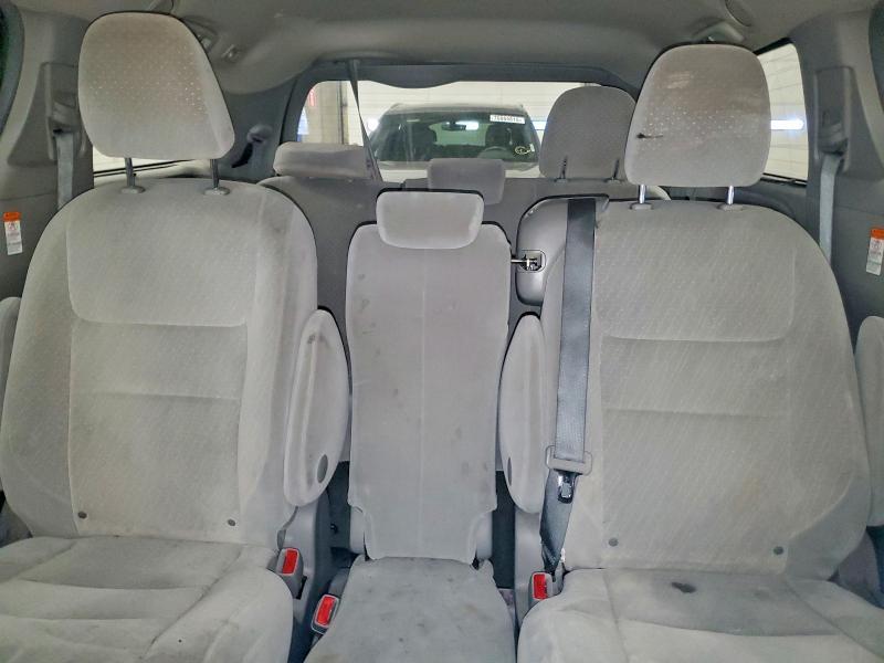 2017 Toyota Sienna le