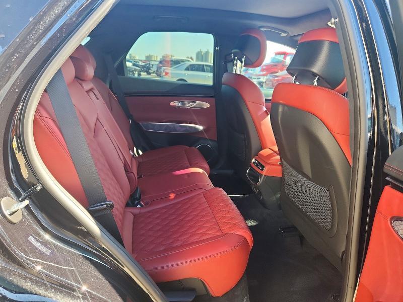 2025 Genesis Gv70 Base