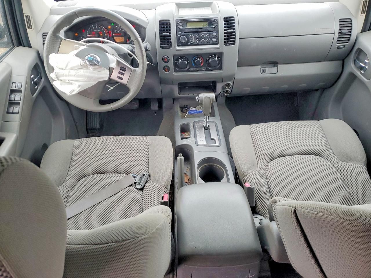 2006 Nissan Frontier Crew cab le