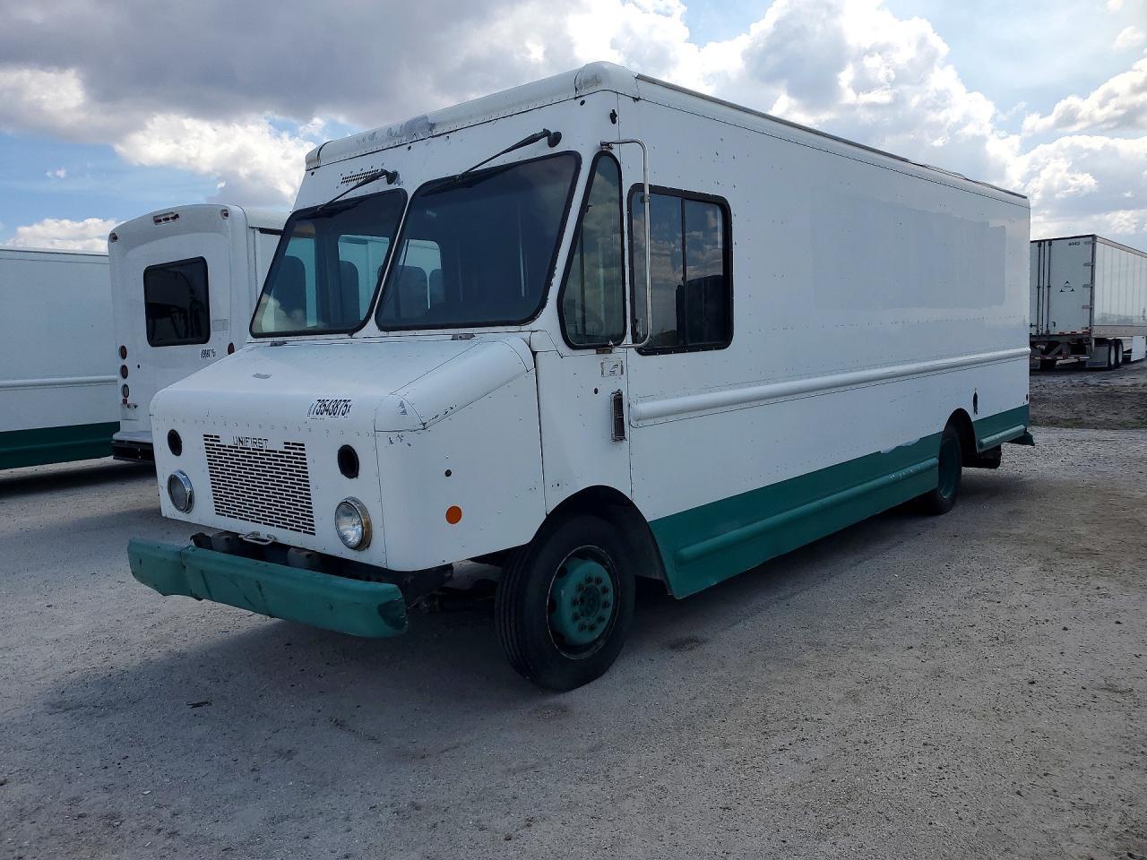 2009 Workhorse Custom Chassis W42 Delivery Truck