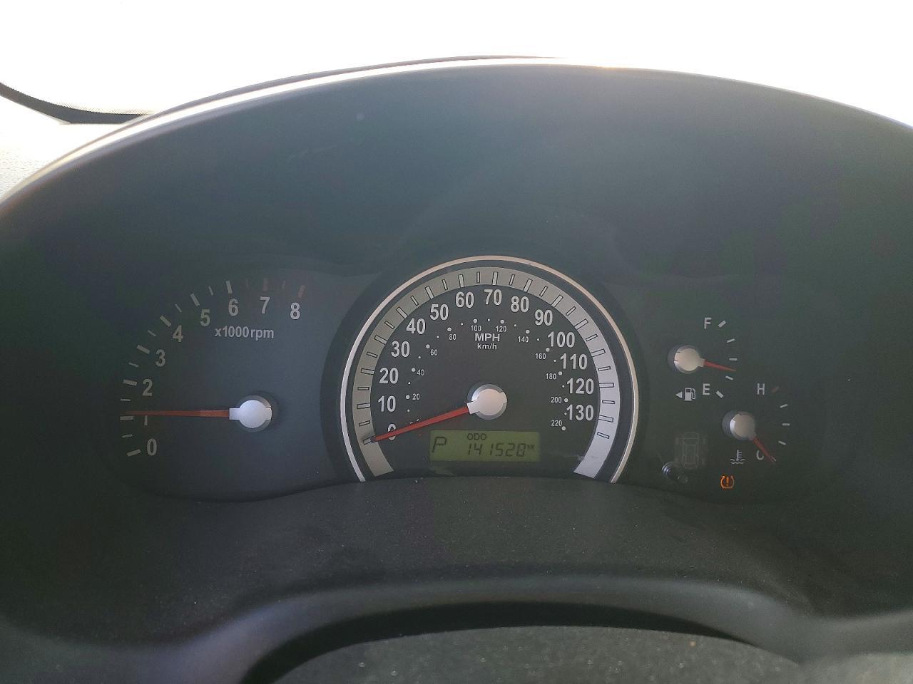 2008 Hyundai Entourage gls