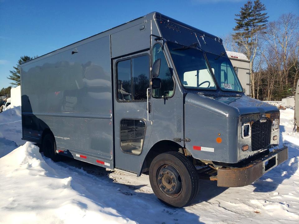 2020 Freightliner Mt45 Chassis Delivery Truck