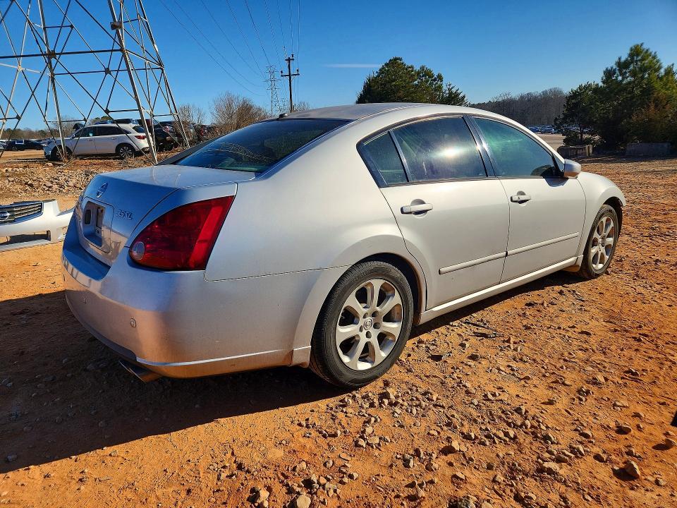 2007 Nissan Maxima se
