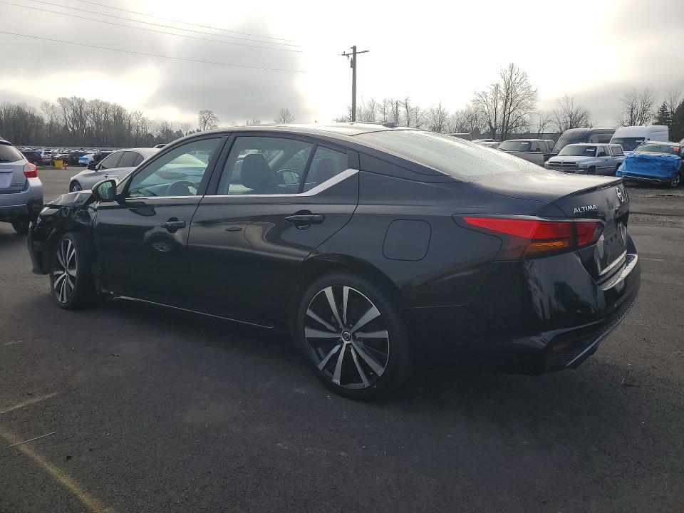 2020 Nissan Altima sr