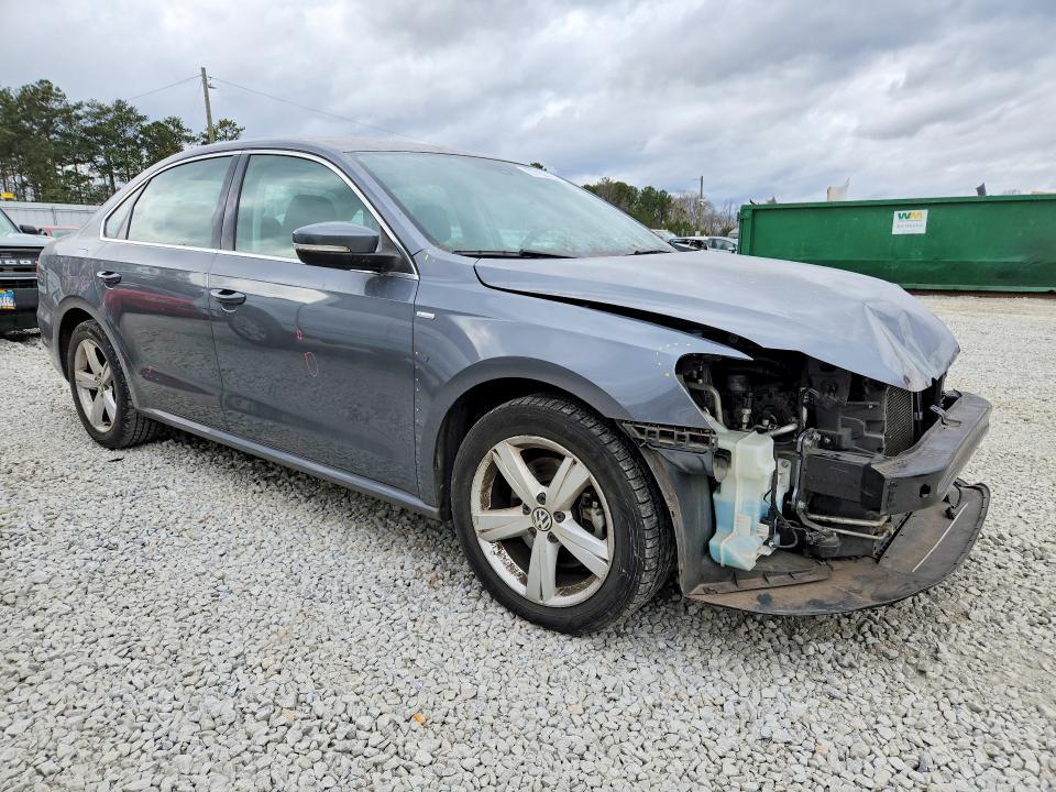 2014 Volkswagen Passat s