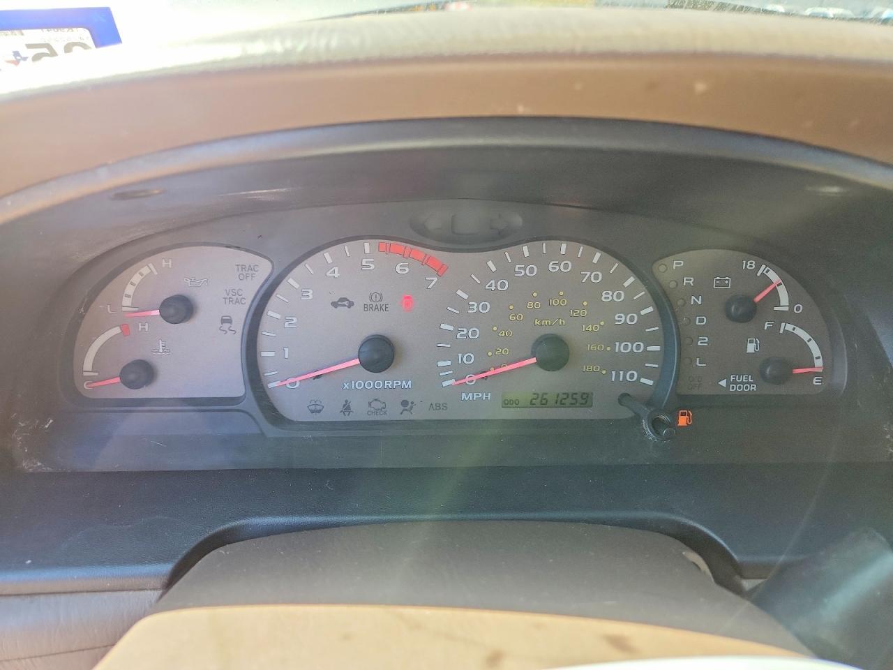 2003 Toyota Sequoia SR5