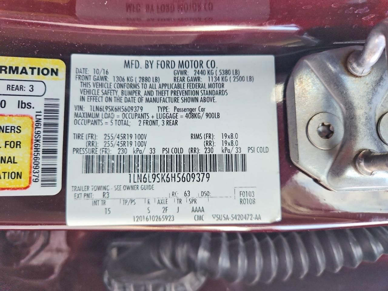 2017 Lincoln Continental Select