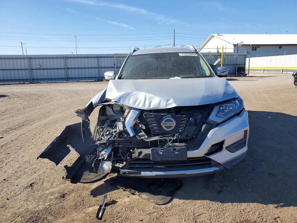 2019 Nissan Rogue sv