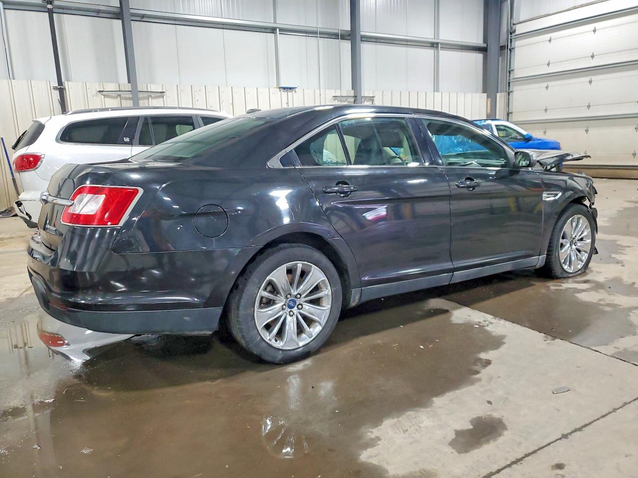 2010 Ford Taurus Limited
