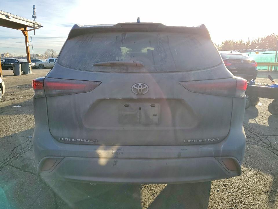 2025 Toyota Highlander le