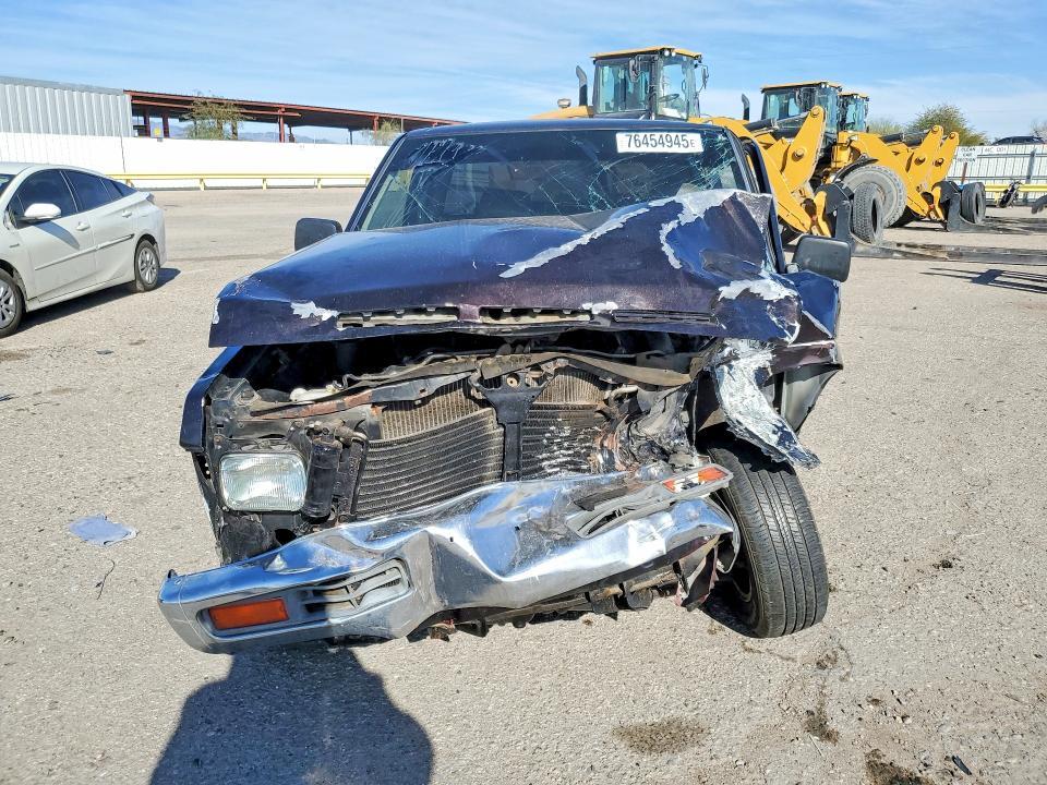 1991 Nissan Truck King cab