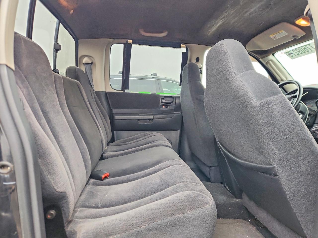2004 Dodge Dakota Quad SLT