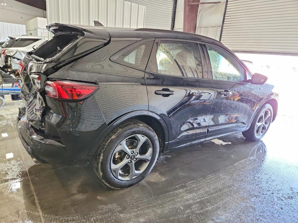 2024 Ford Escape st Line