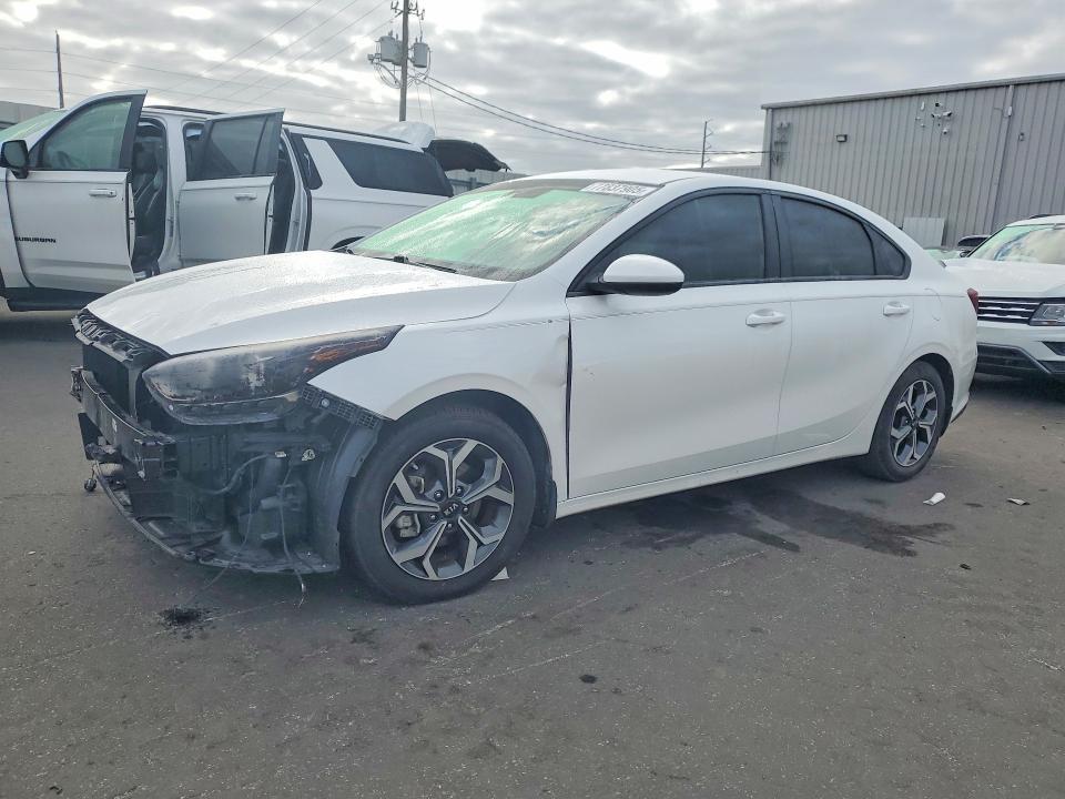 2021 KIA Forte fe