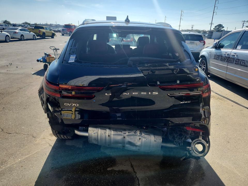 2025 Genesis Gv70 Base