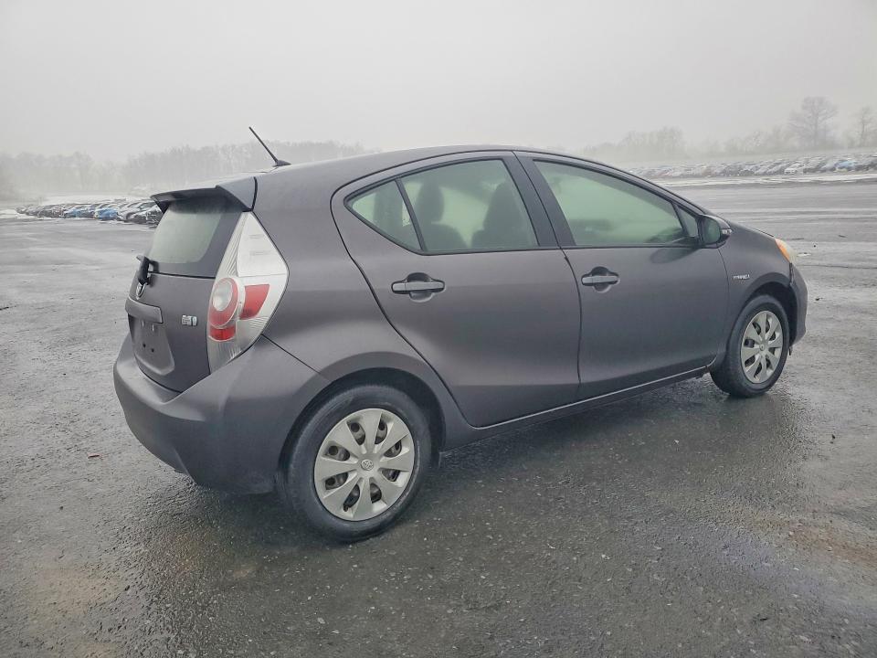 2014 Toyota Prius c