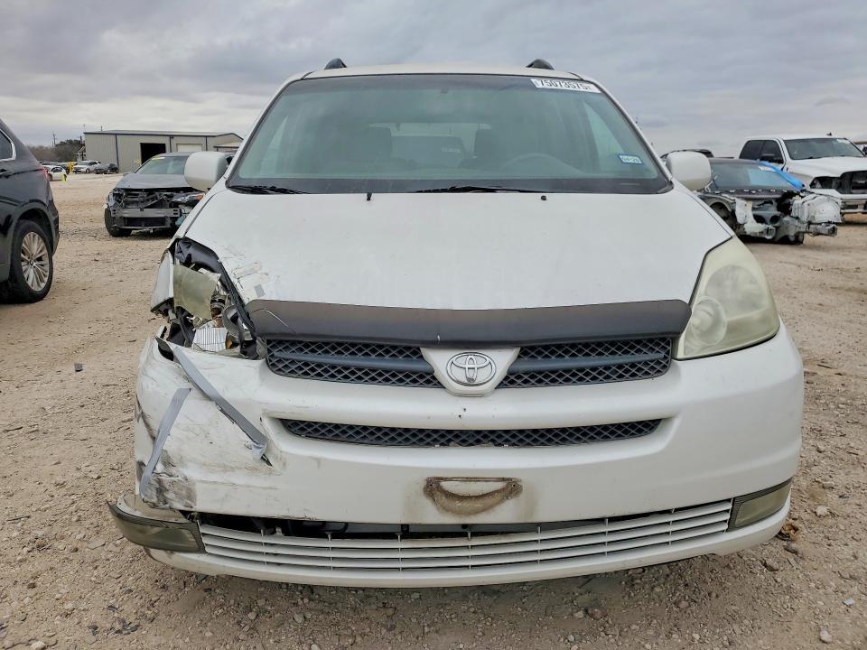 2004 Toyota Sienna xle