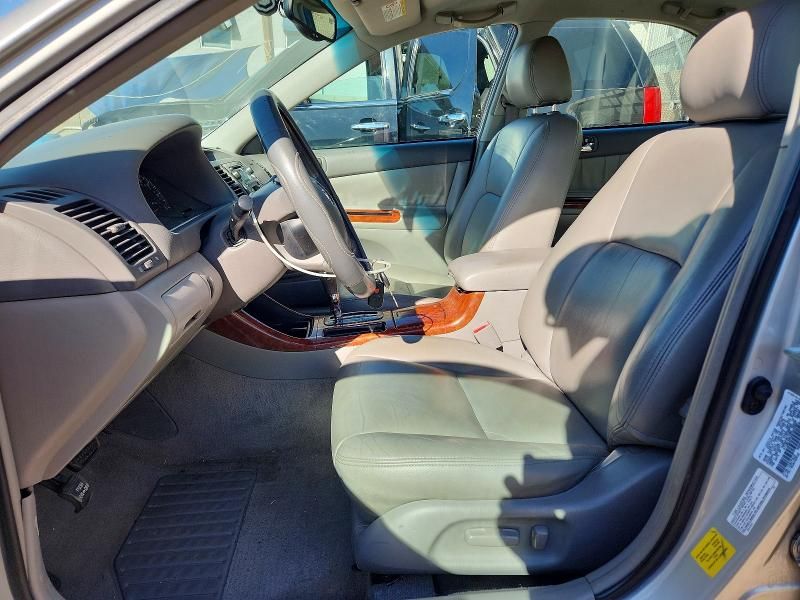 2002 Toyota Camry le